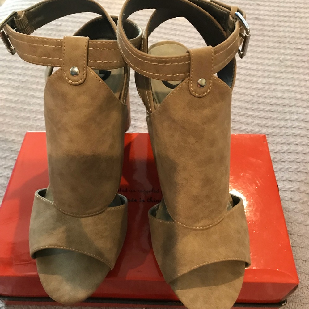 G by guess Size 11m sandals